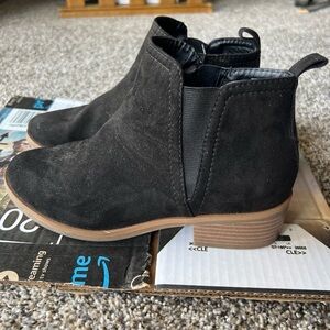 Time Tru Black Suede Ankle Boots Size 7 value~125$